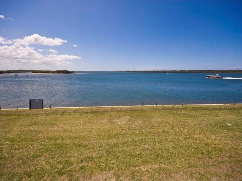 Paradise Point QLD 4216