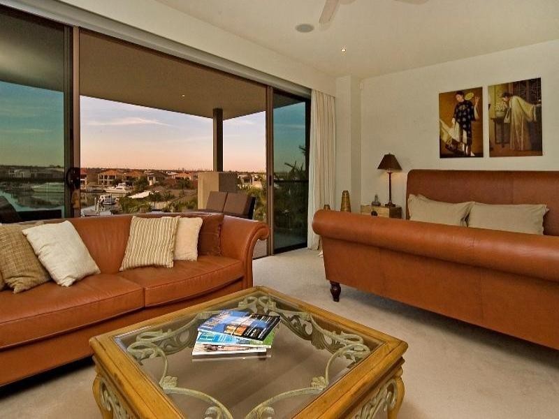 7020 Riverview Crescent, Sanctuary Cove QLD 4212