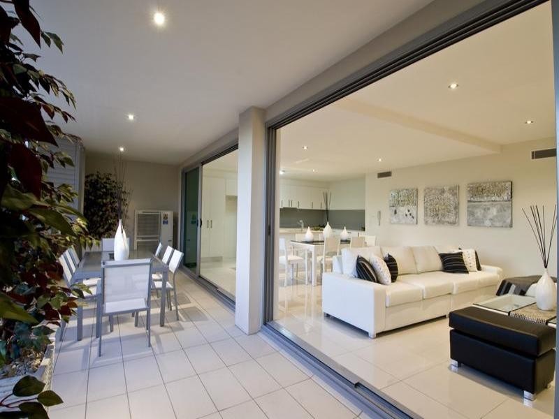 7-9 Chevron Point. Burra Street, Chevron Island QLD 4217