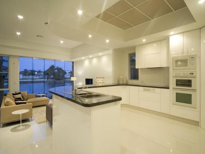 Paradise Point QLD 4216