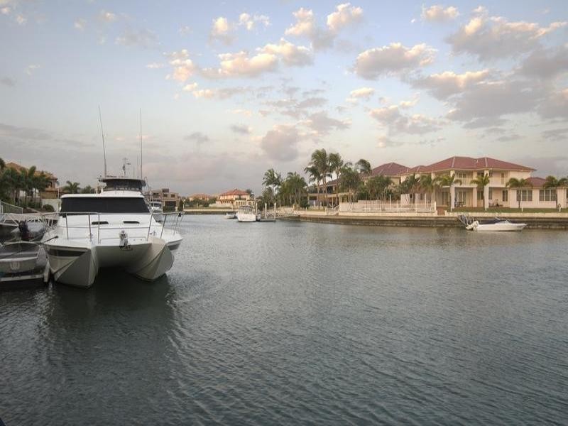 Paradise Point QLD 4216