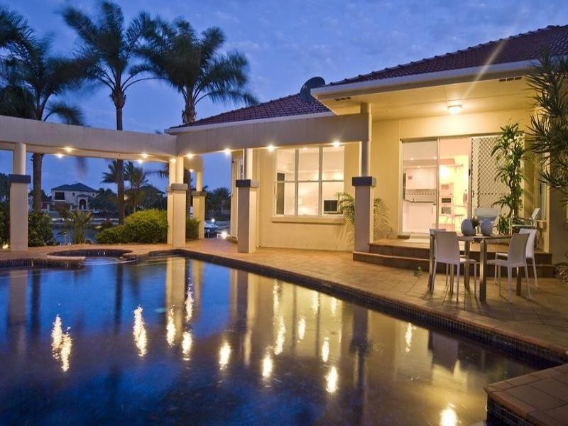 Paradise Point QLD 4216