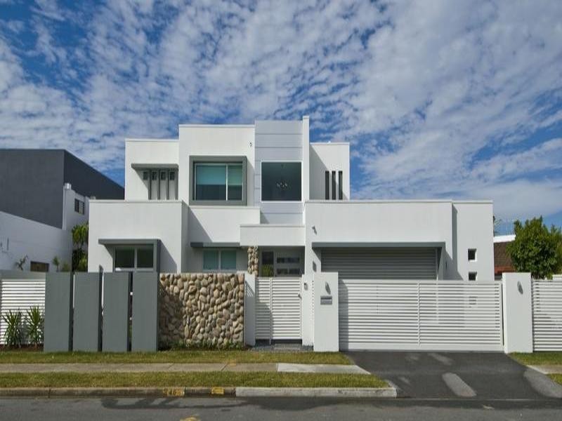 46 Sunshine Boulevard, Broadbeach Waters QLD 4218