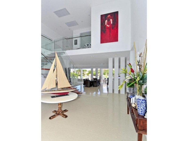 46 Sunshine Boulevard, Broadbeach Waters QLD 4218