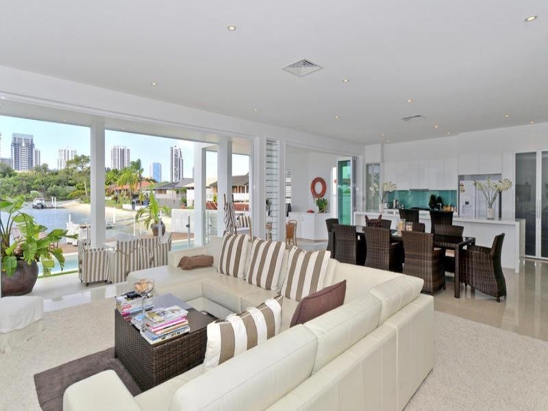 46 Sunshine Boulevard, Broadbeach Waters QLD 4218