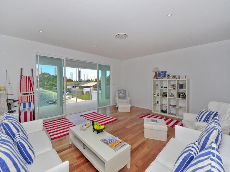 46 Sunshine Boulevard, Broadbeach Waters QLD 4218