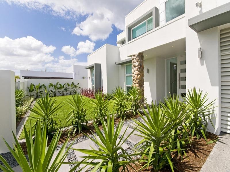 46 Sunshine Boulevard, Broadbeach Waters QLD 4218