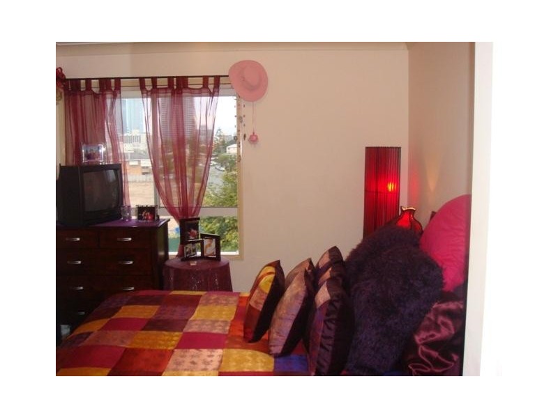 Chevron Island QLD 4217