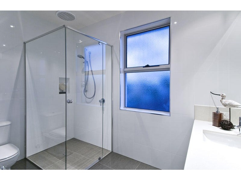Broadbeach Waters QLD 4218