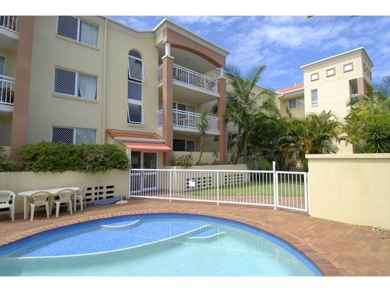 Chevron Island QLD 4217