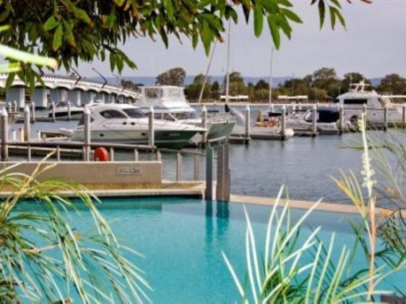 Paradise Point QLD 4216