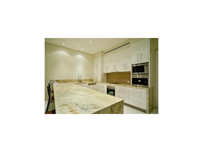 Paradise Point QLD 4216