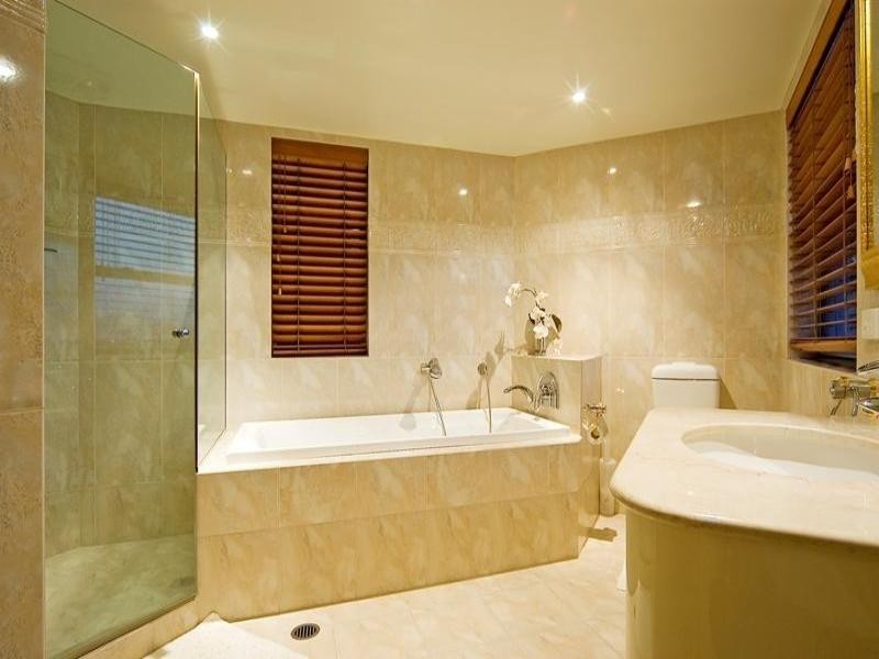 Hope Island QLD 4212