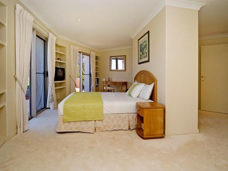 Hope Island QLD 4212