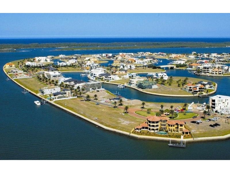 Paradise Point QLD 4216