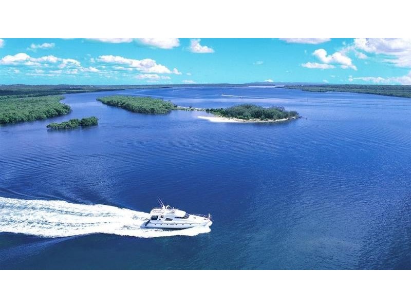 Paradise Point QLD 4216