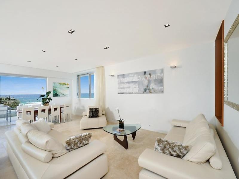1 Twenty Seventh Avenue, Palm Beach QLD 4221