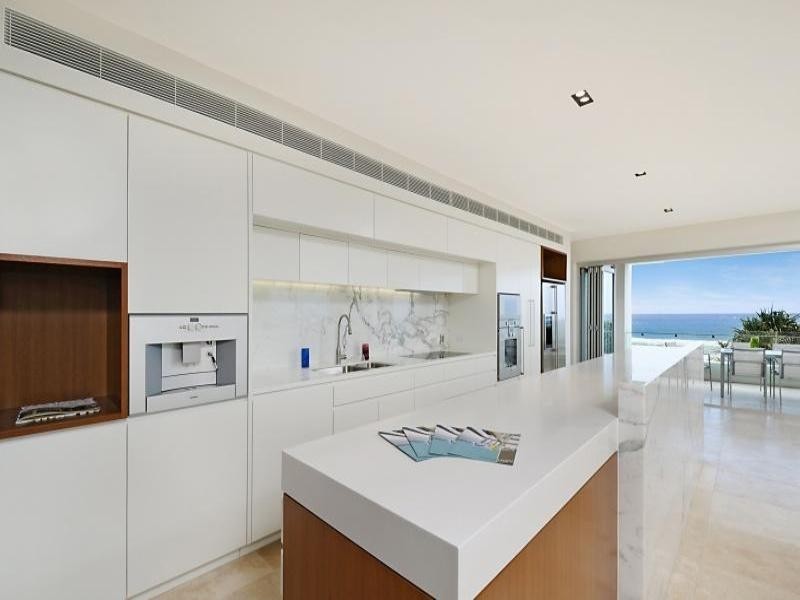 1 Twenty Seventh Avenue, Palm Beach QLD 4221