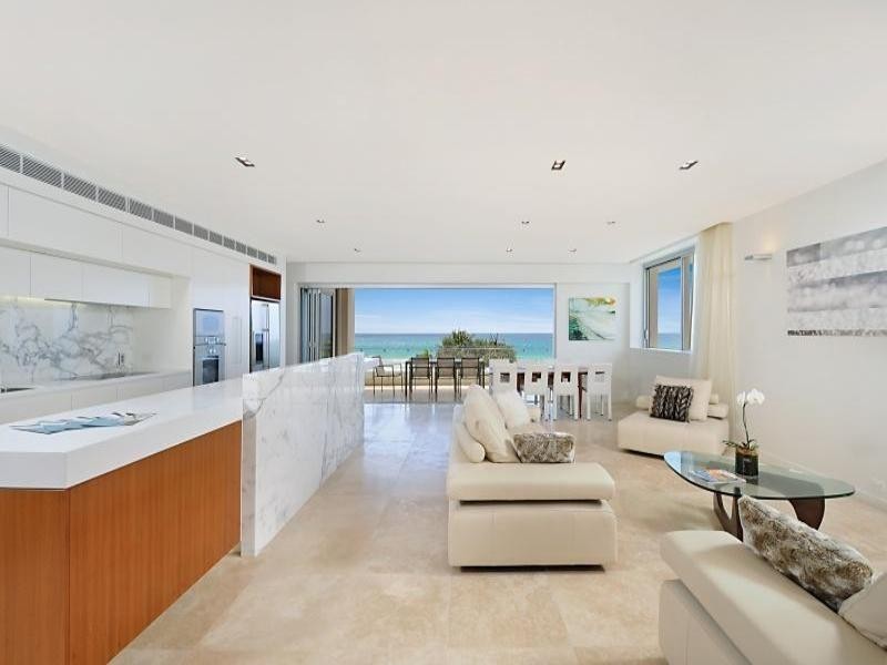 1 Twenty Seventh Avenue, Palm Beach QLD 4221