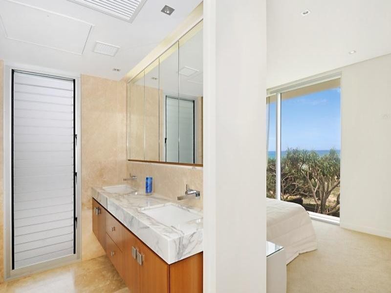 1 Twenty Seventh Avenue, Palm Beach QLD 4221
