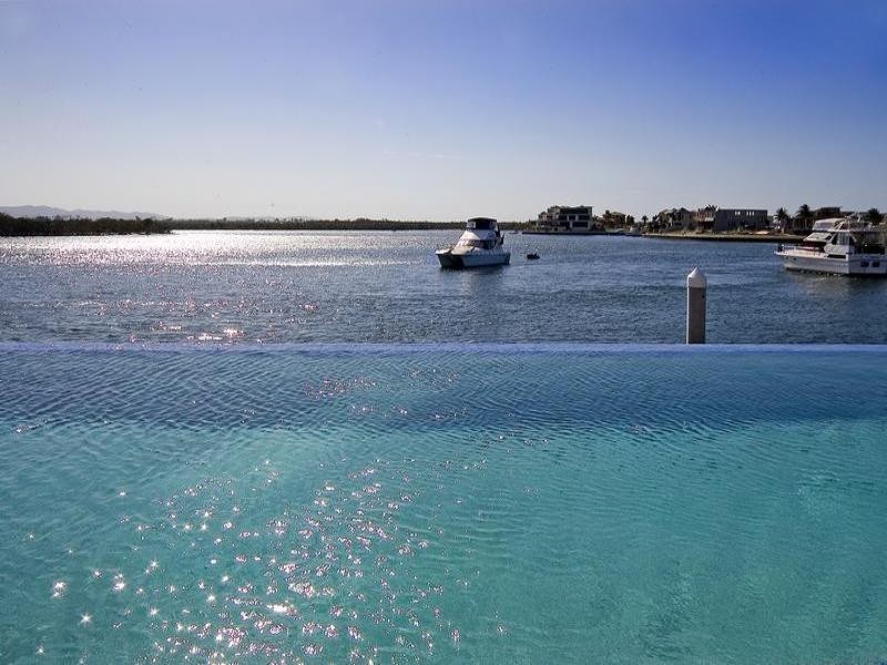 Paradise Point QLD 4216