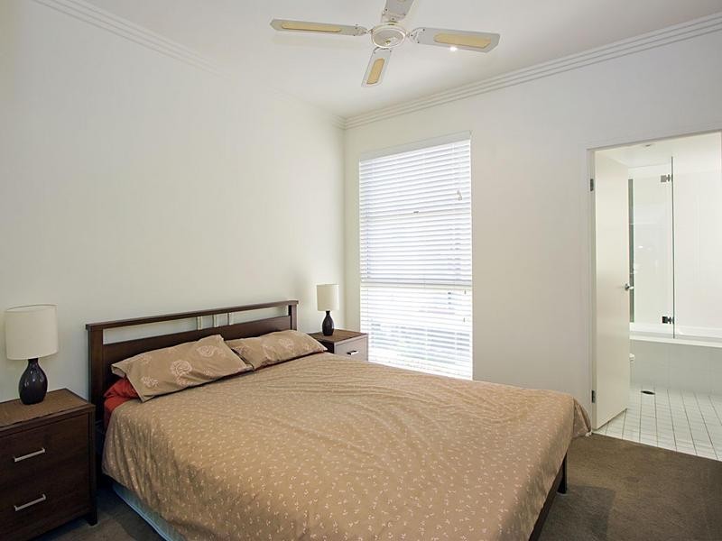 Varsity Lakes QLD 4227