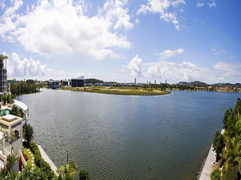 Varsity Lakes QLD 4227