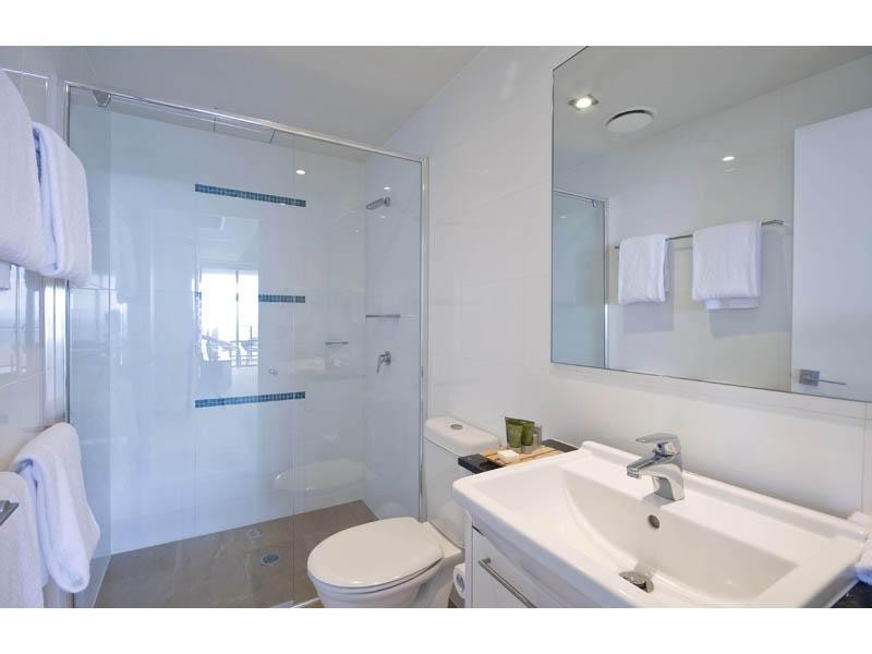 22 Surf Parade, Broadbeach QLD 4218