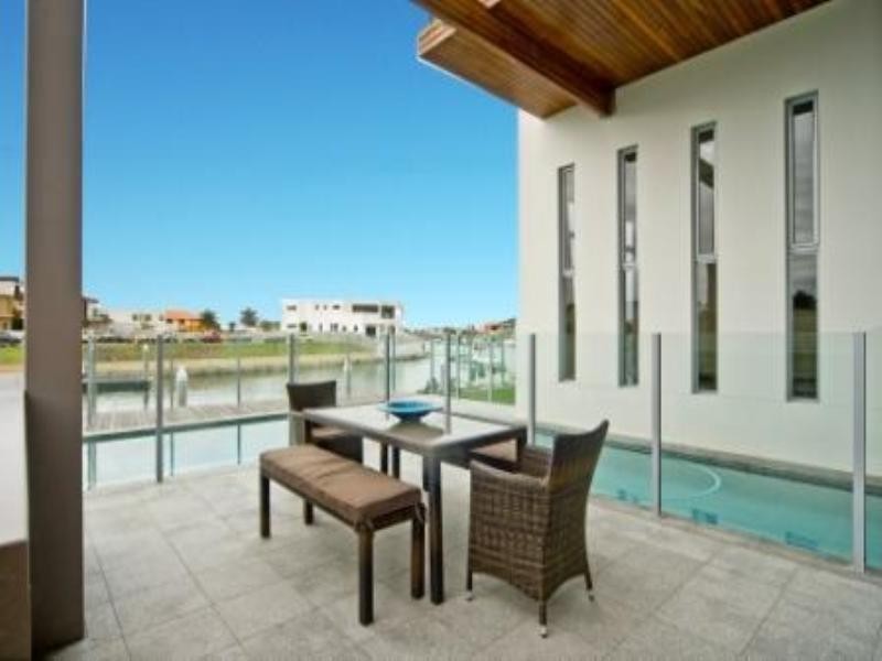 Paradise Point QLD 4216