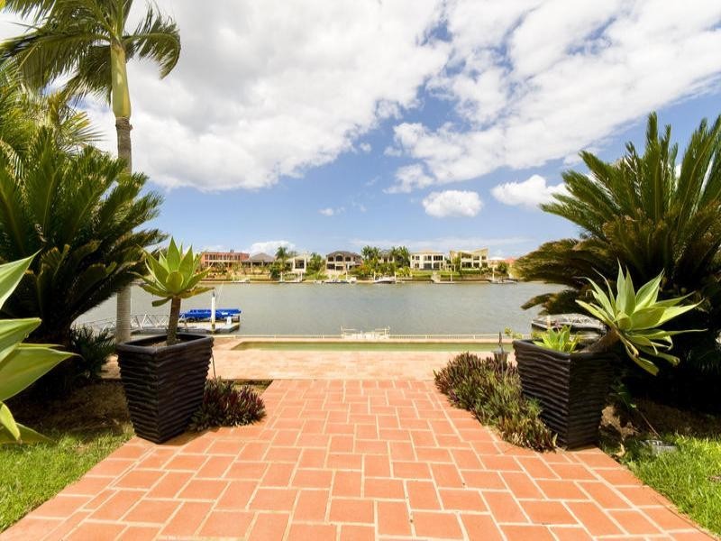 24 Fitzwilliam Street, Carrara QLD 4211