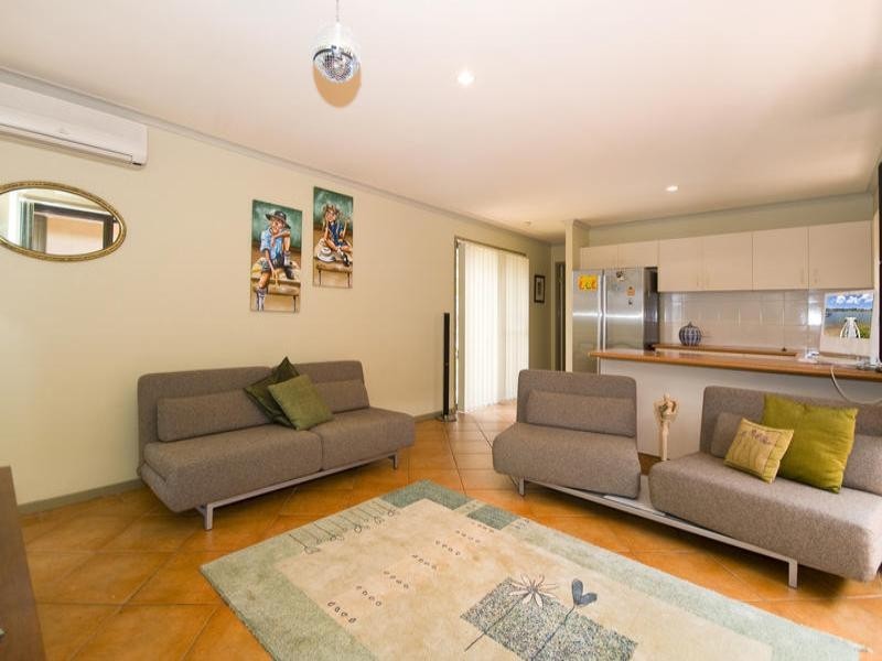 24 Fitzwilliam Street, Carrara QLD 4211