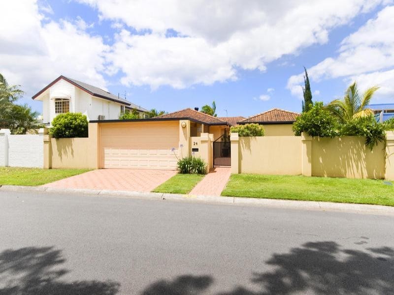 24 Fitzwilliam Street, Carrara QLD 4211