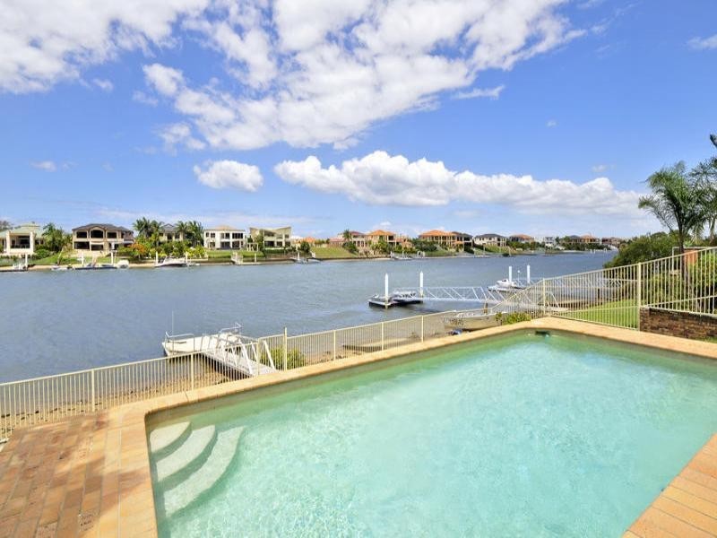 24 Fitzwilliam Street, Carrara QLD 4211