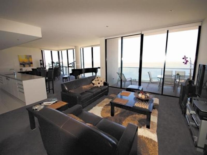 1471 Circle On Cavill 9 Ferney Avenue, Surfers Paradise QLD 4217