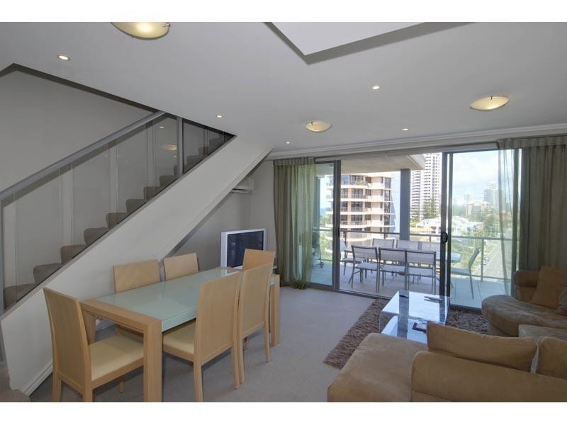 13 15 Wharf Road, Surfers Paradise QLD 4217