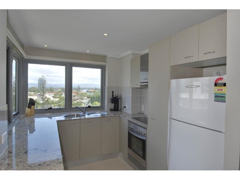 13 15 Wharf Road, Surfers Paradise QLD 4217