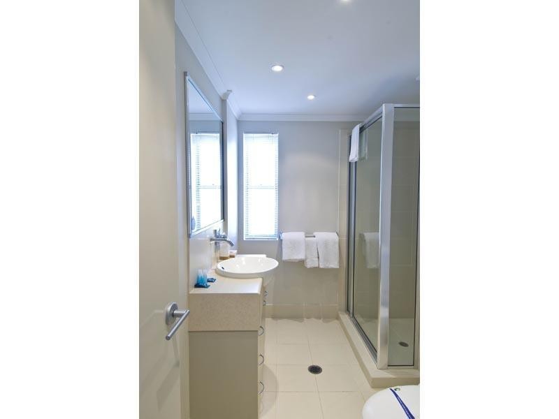 13 15 Wharf Road, Surfers Paradise QLD 4217