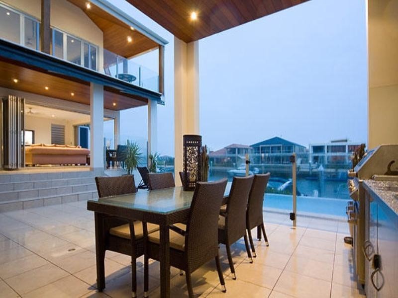 Paradise Point QLD 4216