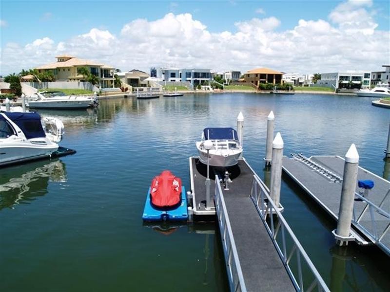 Paradise Point QLD 4216