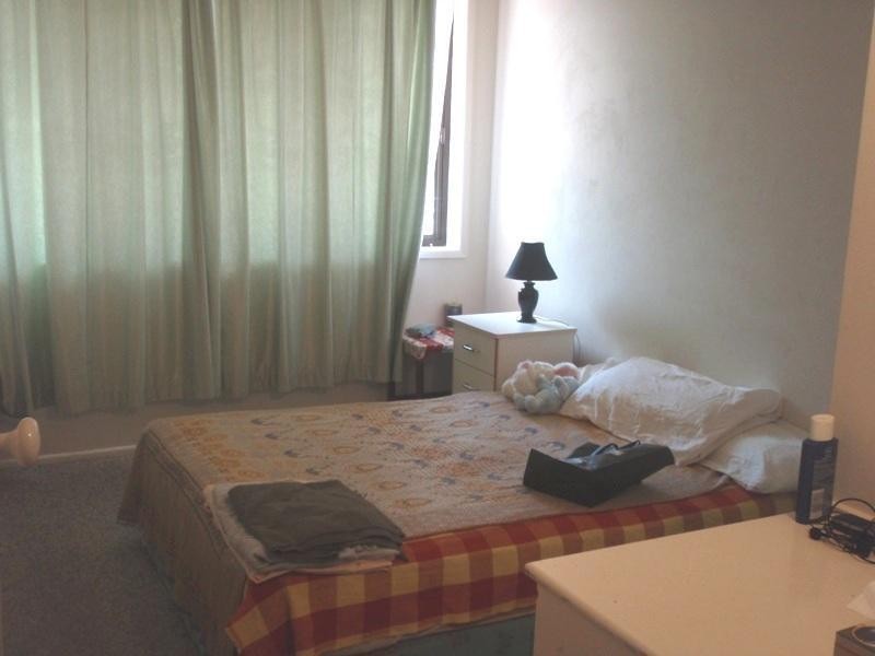 19 Leonard Avenue, Surfers Paradise QLD 4217