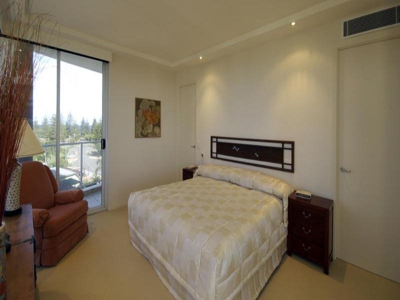 10 Newport On Main, Main Beach Parade, Main Beach QLD 4217