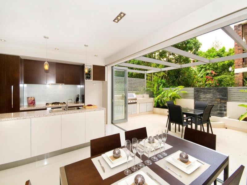 1-5 Absolute, 13 Second Avenue, Broadbeach QLD 4218
