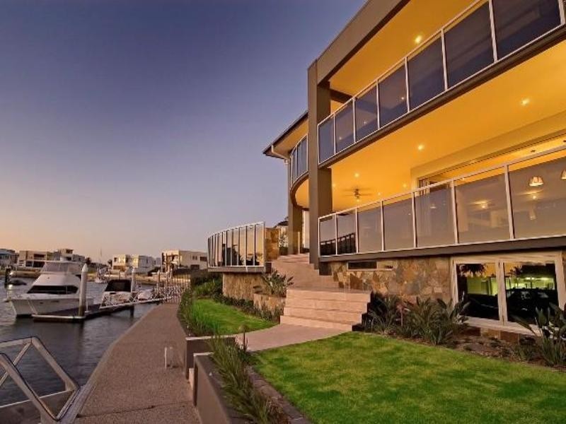 Paradise Point QLD 4216