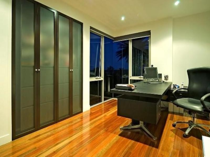 Paradise Point QLD 4216