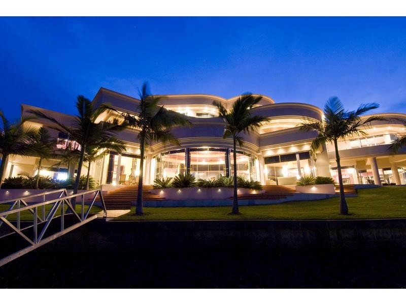 Hope Island QLD 4212