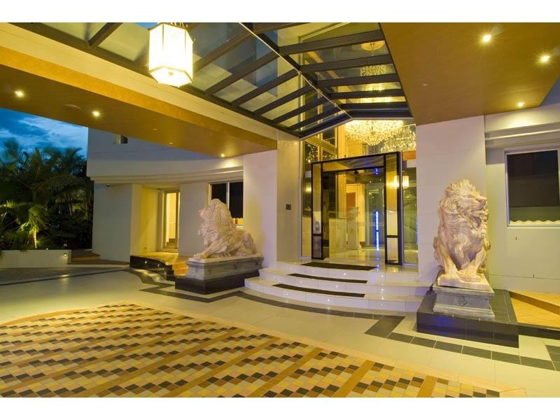 Hope Island QLD 4212