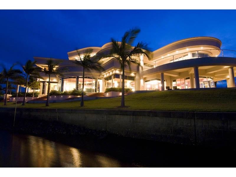 Hope Island QLD 4212