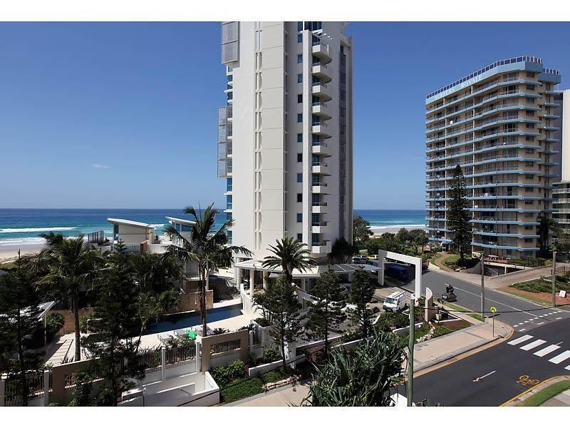 Surfers Paradise QLD 4217