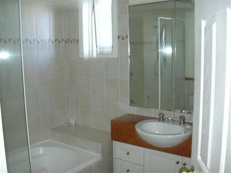 90 Surf Parade, Broadbeach QLD 4218