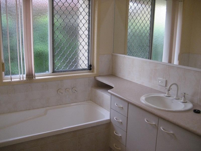 Varsity Lakes QLD 4227